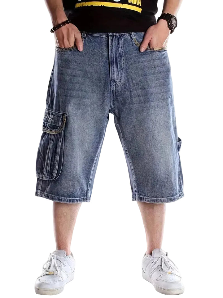 Men’s Knee-Length Cargo Shorts with Camouflage Trim