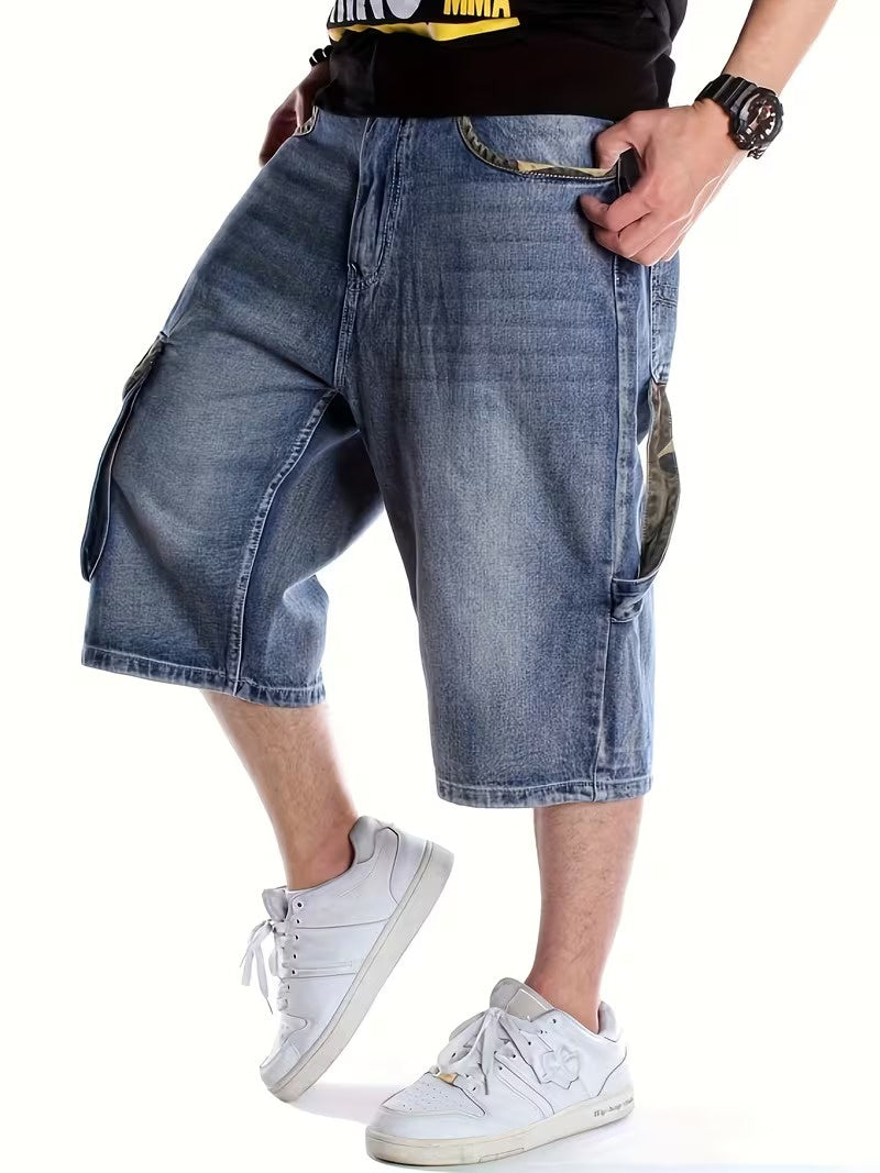 Men’s Knee-Length Cargo Shorts with Camouflage Trim