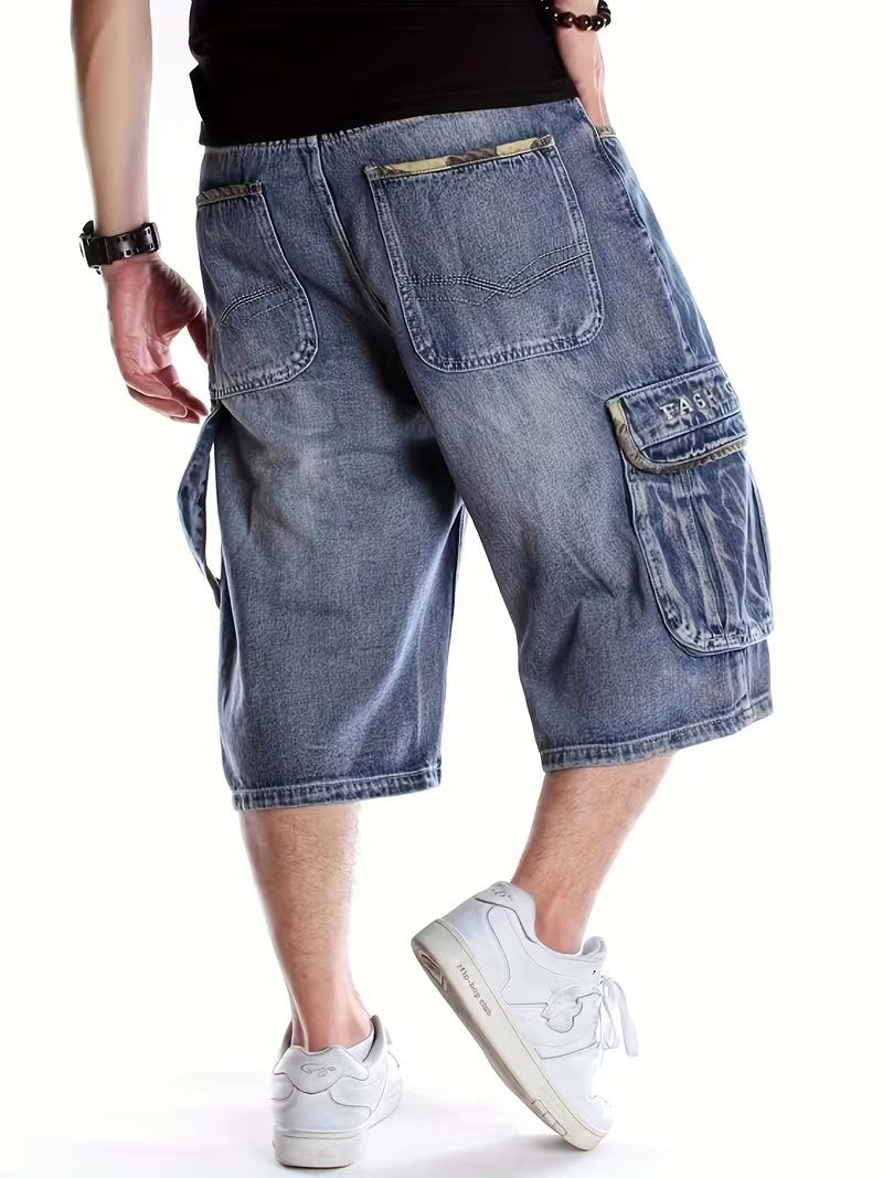 Men’s Knee-Length Cargo Shorts with Camouflage Trim