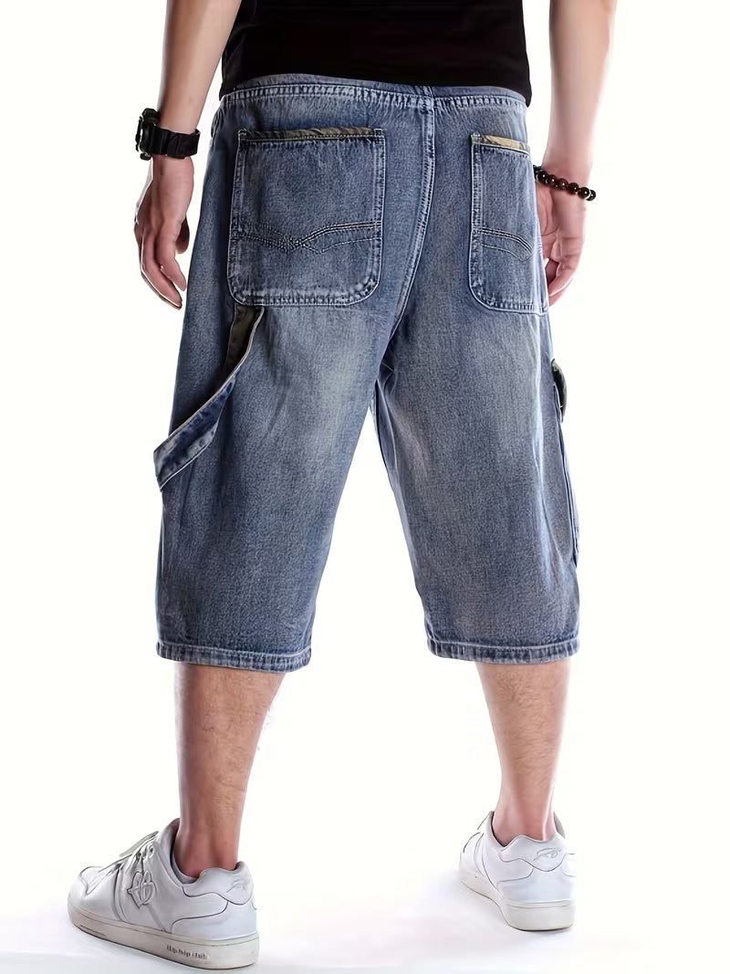 Men’s Knee-Length Cargo Shorts with Camouflage Trim
