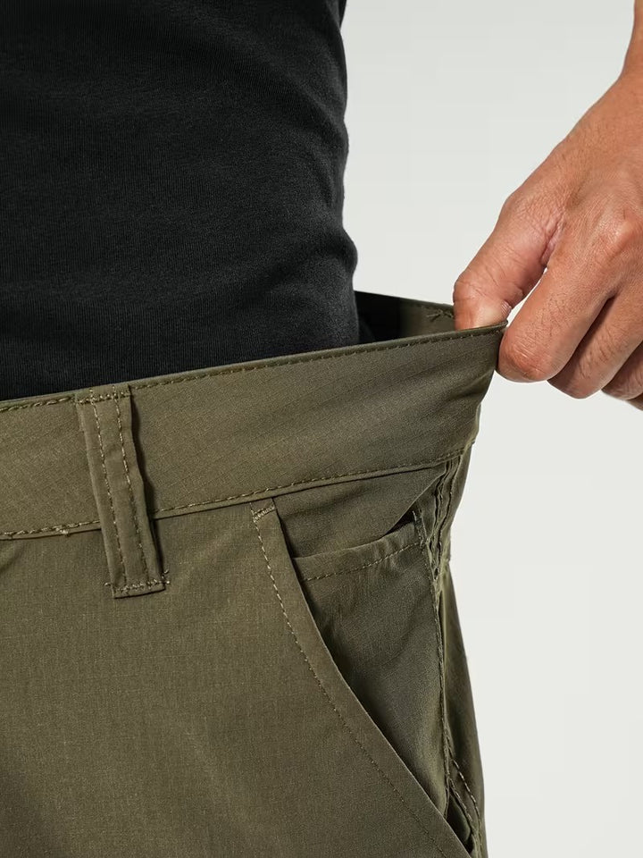 Men’s Multi-Pocket Cargo Shorts