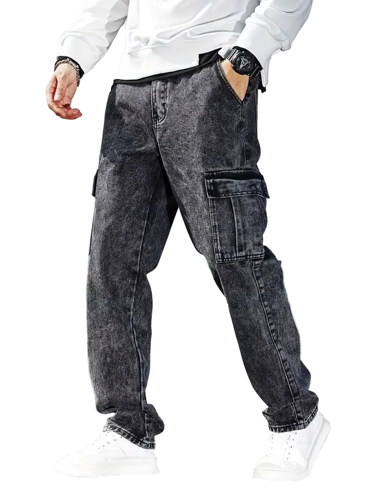 Men’s Straight-Leg Cargo Pants