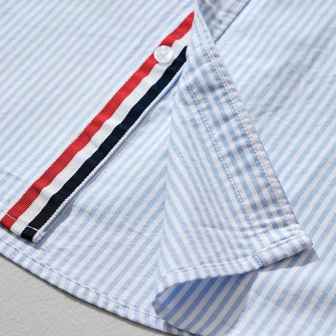 Men’s Long Sleeve Button-Up Shirt with Vertical Stripe Pattern and Chest Pocket