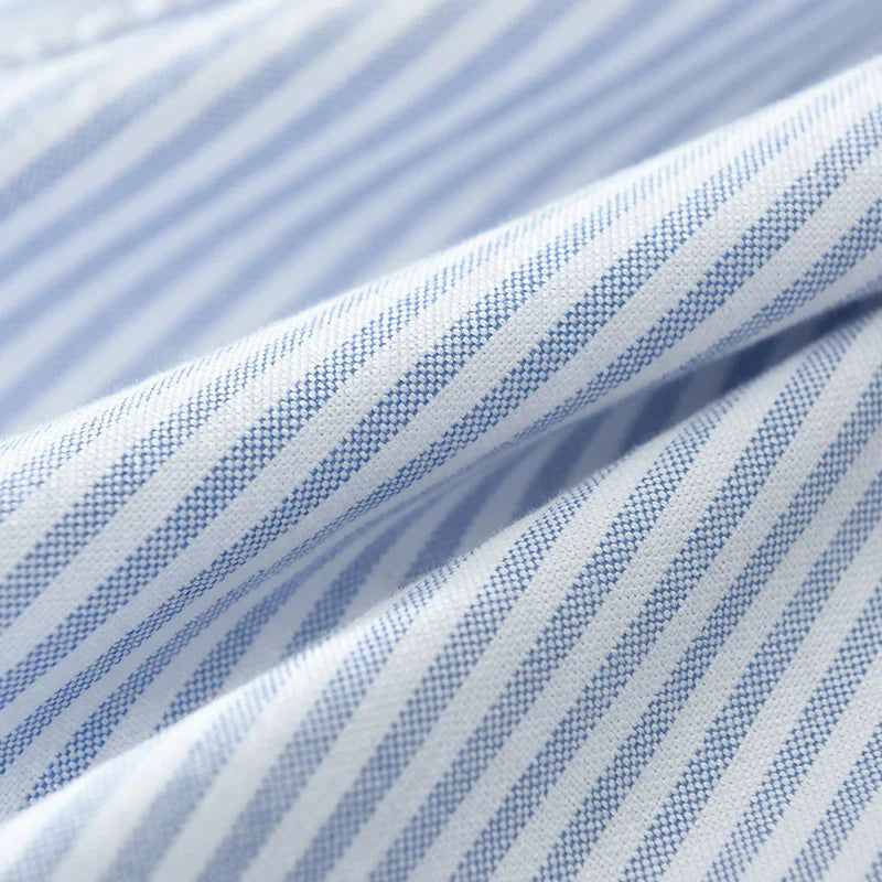 Men’s Long Sleeve Button-Up Shirt with Vertical Stripe Pattern and Chest Pocket