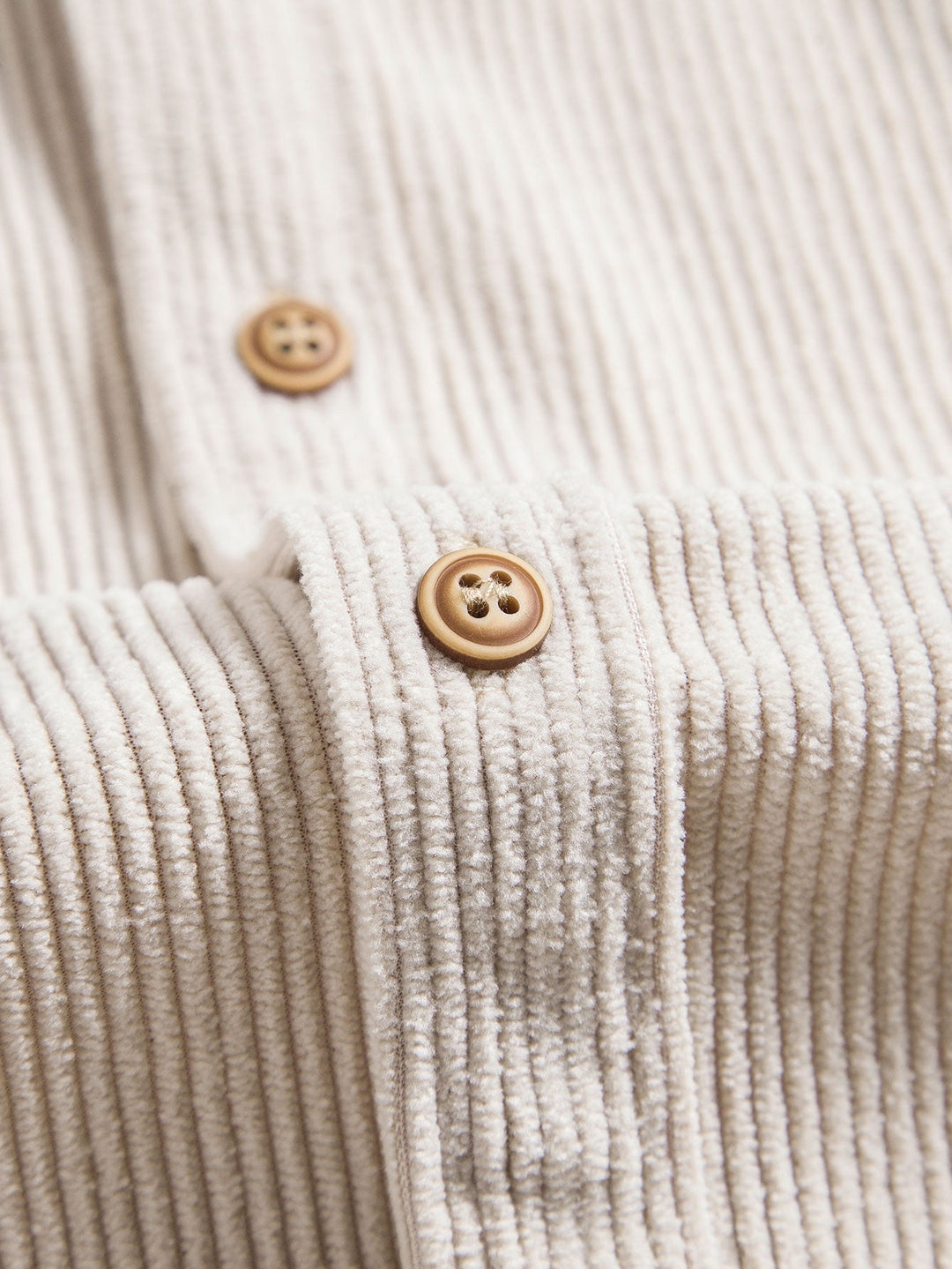 Men’s Short Sleeve Button-Up Shirt with Collar and Textured Pattern