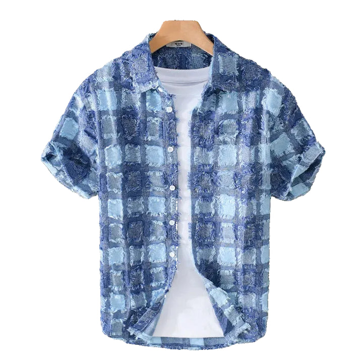Men’s Short Sleeve Button-Up Shirt with Plaid Pattern