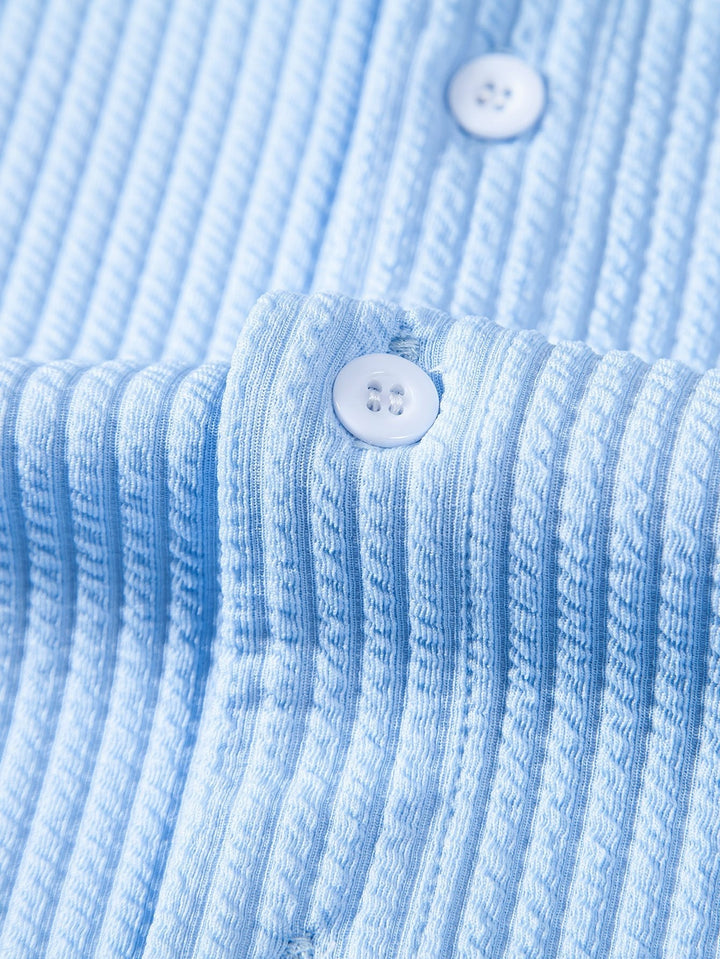 Men’s Short Sleeve Button-Up Shirt with Ribbed Texture and Mandarin Collar