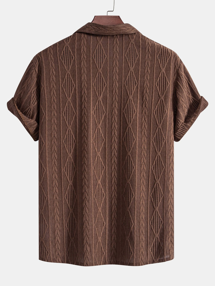 Men’s Short Sleeve Button-Up Shirt with Textured Pattern and Open Camp Collar