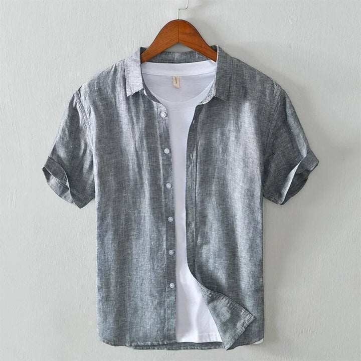 Men’s Short Sleeve Button-Up Shirt with Classic Collar