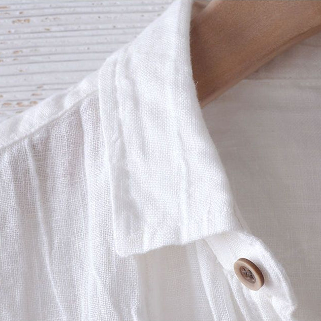 Men’s Short Sleeve Button-Up Shirt with Collar