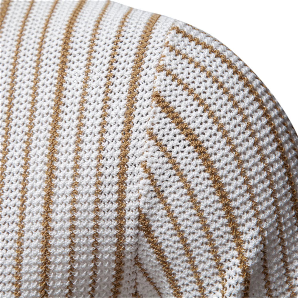 Men’s Short Sleeve Button-Up Shirt with Vertical Stripe Pattern and Contrast Placket