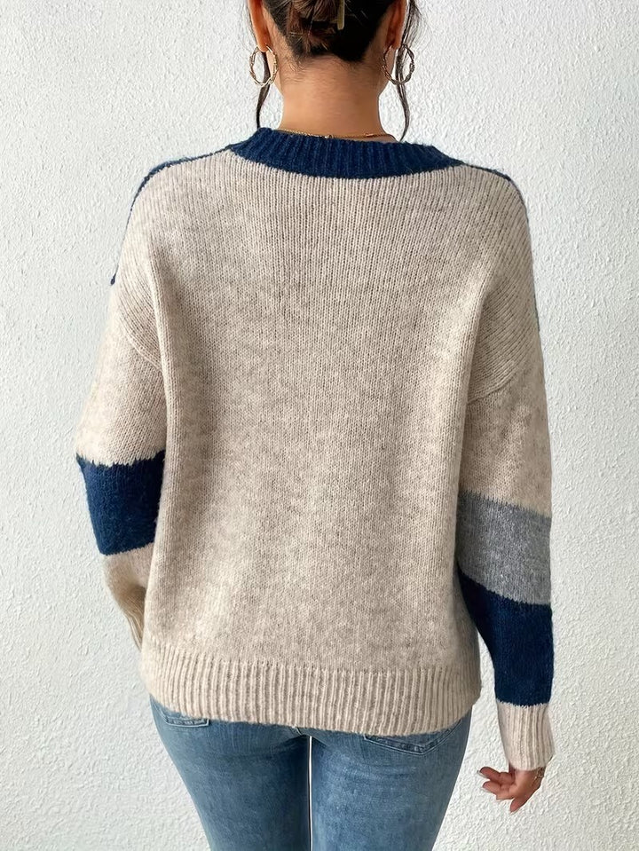 Women’s Crewneck Sweater with Abstract Pattern