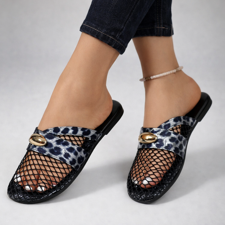 Women's Flat Round Toe Woven Upper Slip-On Mule